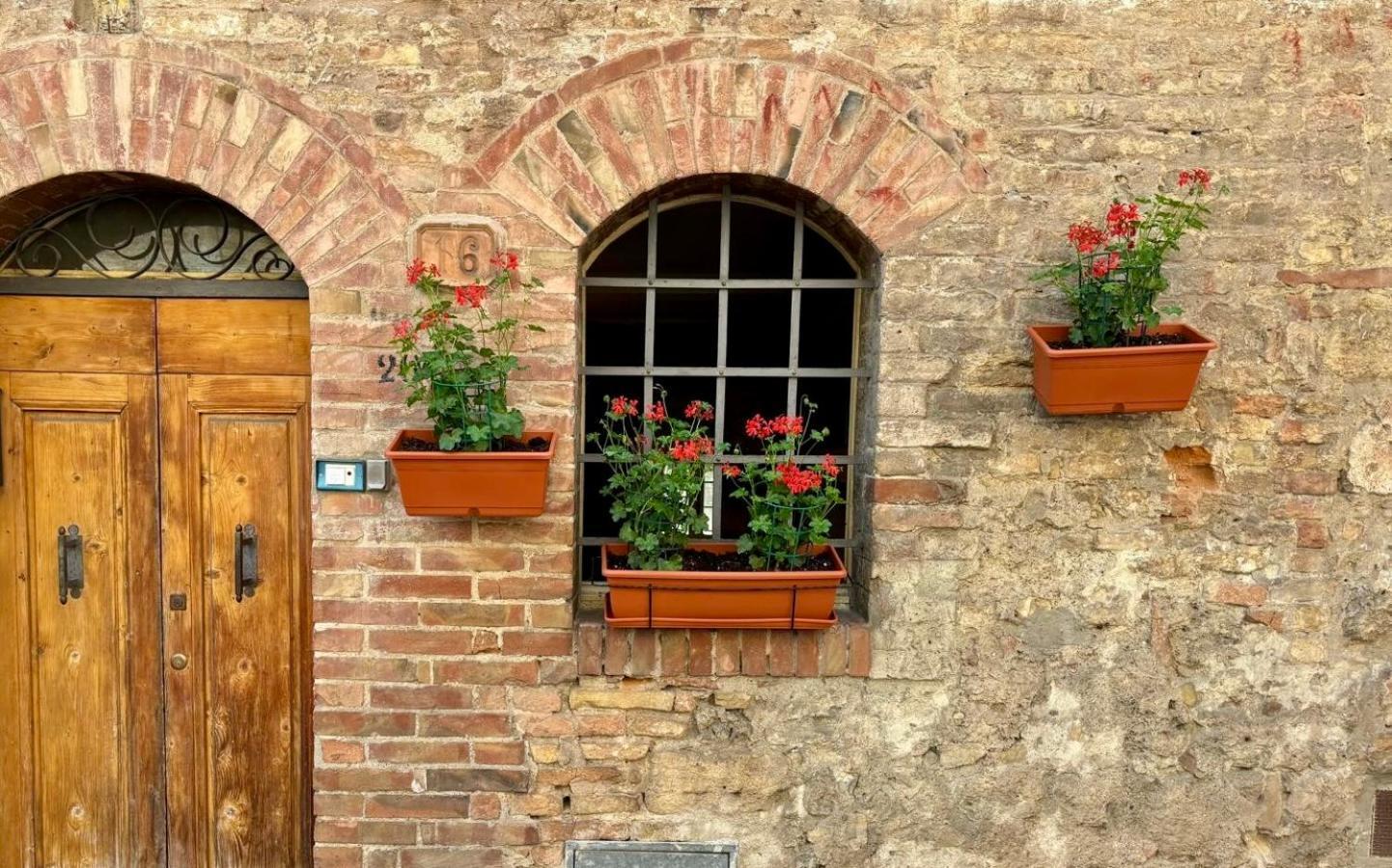 Appartamento L'Antica Nicchia - Centro Storico San Gimignano Esterno foto
